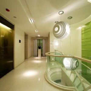 Meet your Posher, Raymond